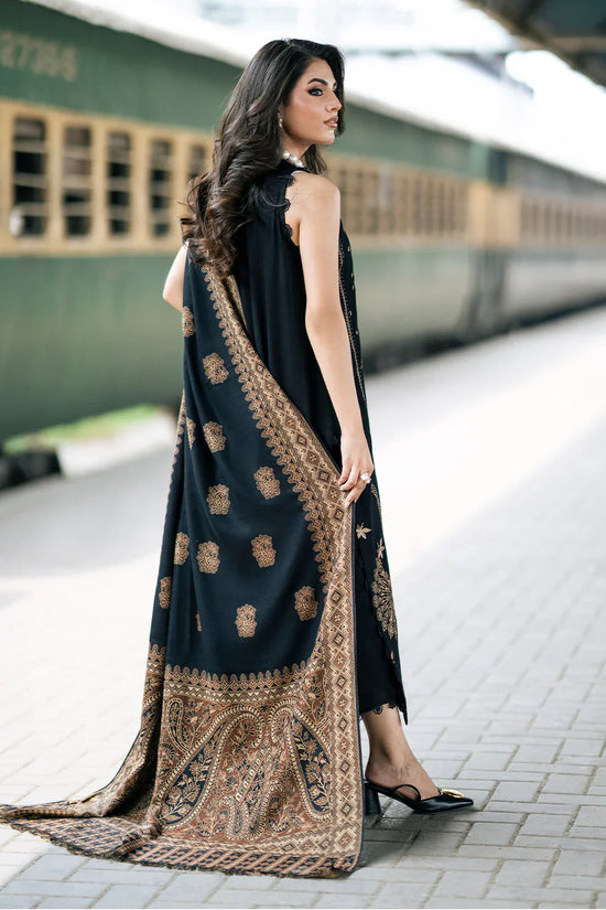 3 PC EMBROIDERED SUIT - BG850