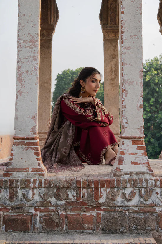 3 PC EMBROIDERED LAWN SUIT - BG851
