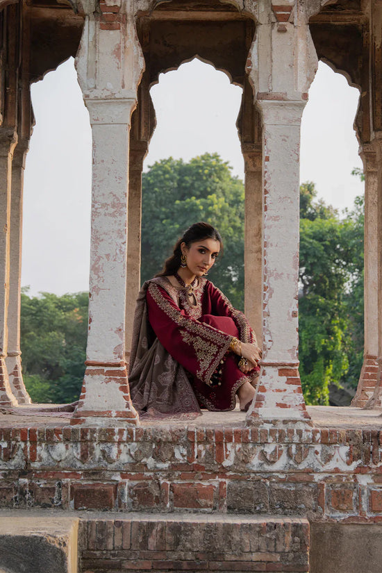 3 PC EMBROIDERED LAWN SUIT - BG851