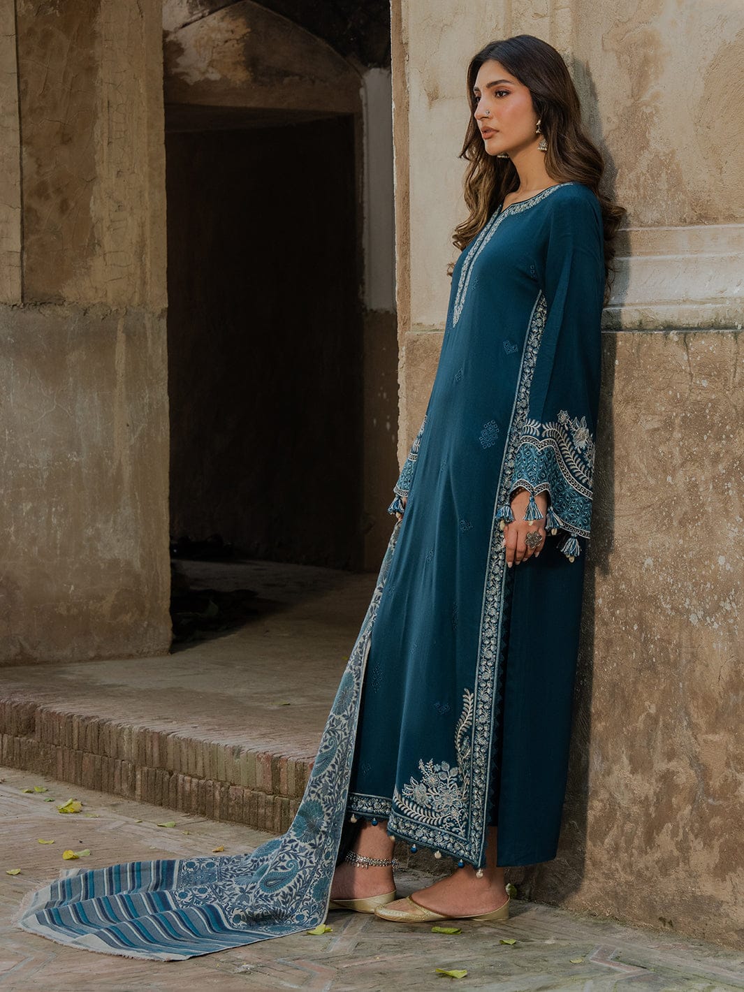 3 PC EMBROIDERED SUIT -BG845